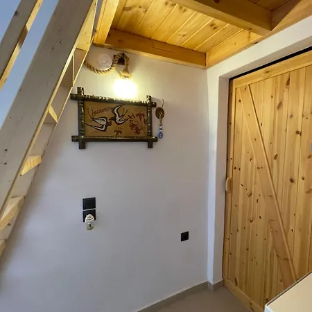 Дом отдыха Xerolithia Exo Gonia