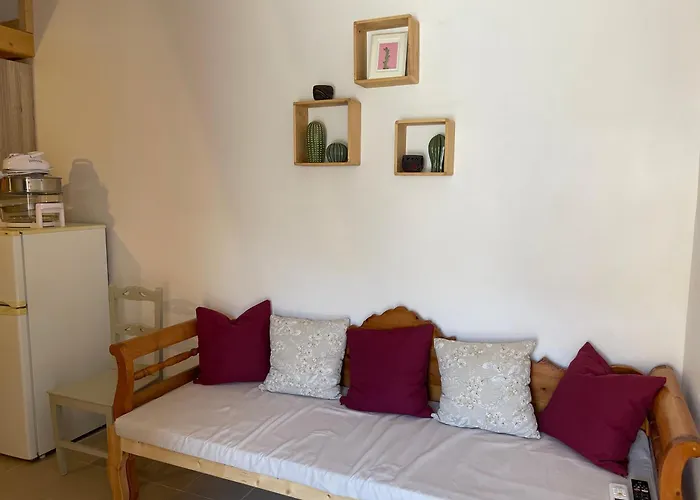 Holiday home Xerolithia