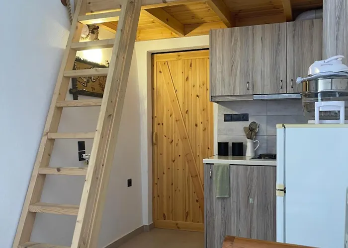 Xerolithia Holiday home *